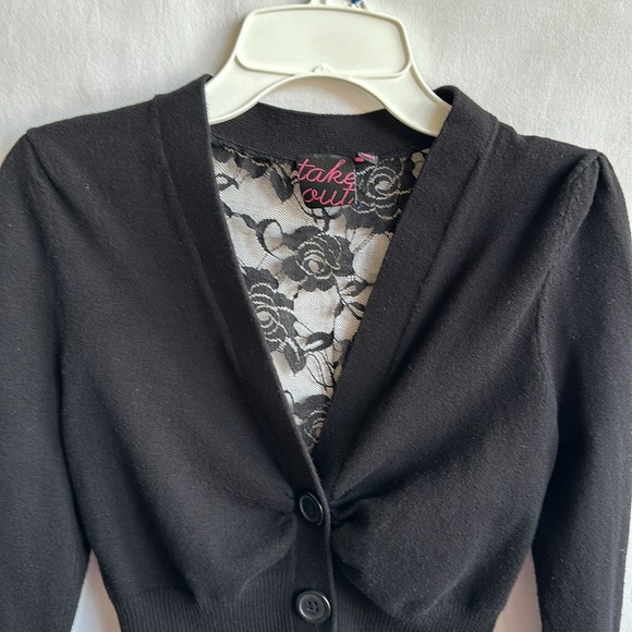 Take Out black V-neck button down cardigan with lace back detail, size S - Picture 2 of 7